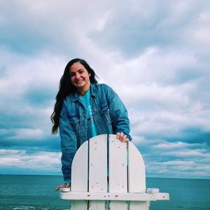 Meet your Posher, Kayla